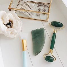 Flawless Jade Roller with Gua Sha – Natural Marble Stone Facial Duo